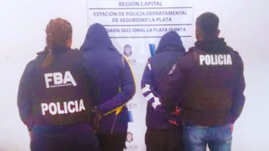 Detuvieron a la pareja que atropelló a un hombre en silla de ruedas al que le amputaron una pierna