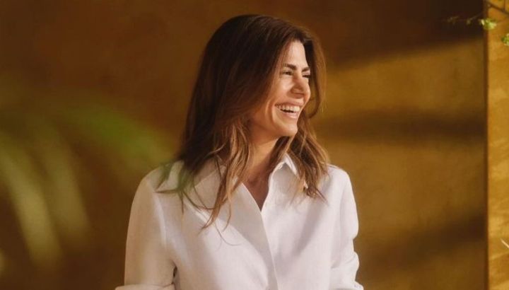 Con un estilo elegante y fresco: el look total white de Juliana Awada 