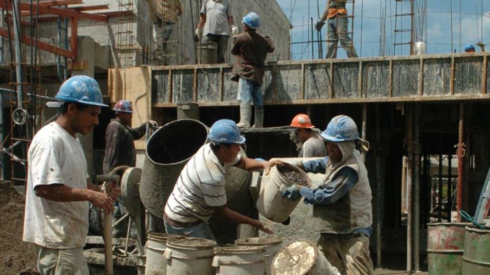 El 70% de los trabajadores gana menos de $550.000, según el INDEC.