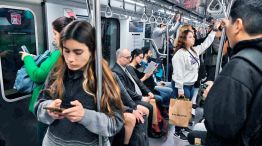 06102024_celular_subte_afp_g