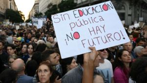Imagen de la multitudinaria marcha universitaria.