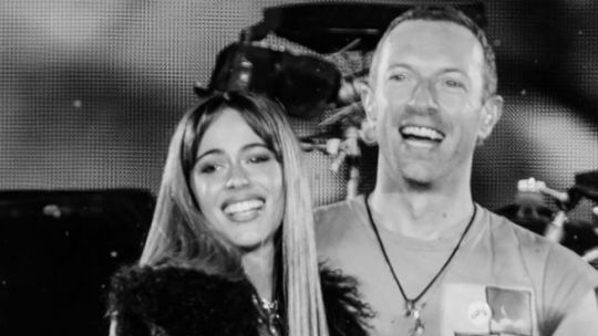TINI Y CHRIS MARTIN 