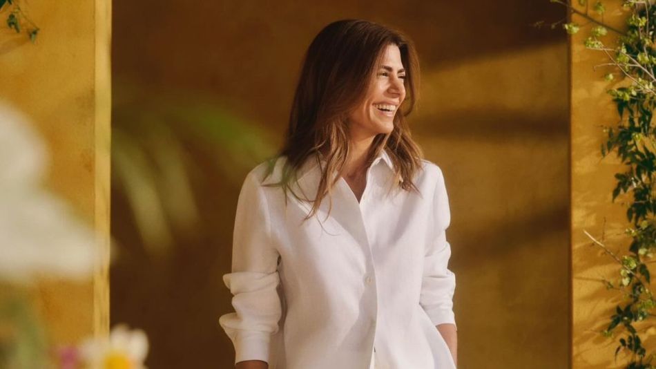 Juliana Awada marca tendencia con unas innovadoras zapatillas suizas