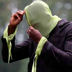 Ibrahima Konate, defensor de la seleción francesa llega al entrenamiento para la Liga de Naciones de la UEFA en Clairefontaine-en-Yvelines. Foto de FRANCK FIFE / AFP | Foto:AFP