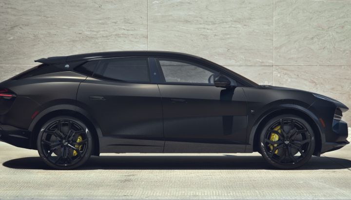 Lotus lanzó su nuevo SUV deportivo de lujo