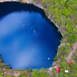 Guatemala ofrece historia maya y española, pero también una naturlaeza exuberante.
