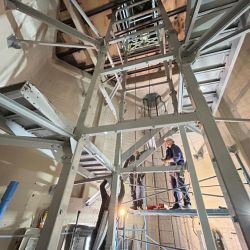 Workers are installing a lift that will allow locals and tourists to reach to the top of the iconic Obelisk in central Buenos Aires.