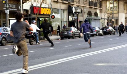 Incidentes afuera del Congreso tras el veto de Diputados