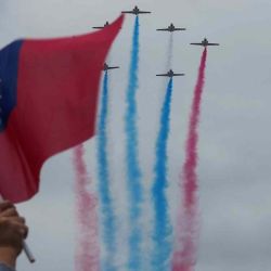 Aviones del equipo de acrobacia aérea Thunder Tiger de la Fuerza Aérea de Taiwán vuelan durante las celebraciones en Taipei. Foto de YAN ZHAO / AFP | Foto:AFP