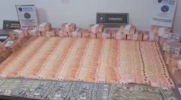 El dinero secuestrado en el marco del megaoperativo.