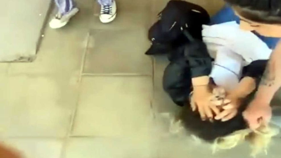 Golpiza a maestra 20241010