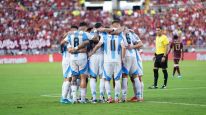 El festejo del gol de Nicolás Otamendi ante Venezuela