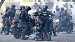 12_10_2024_venezuela_protesta_policia_afp_g