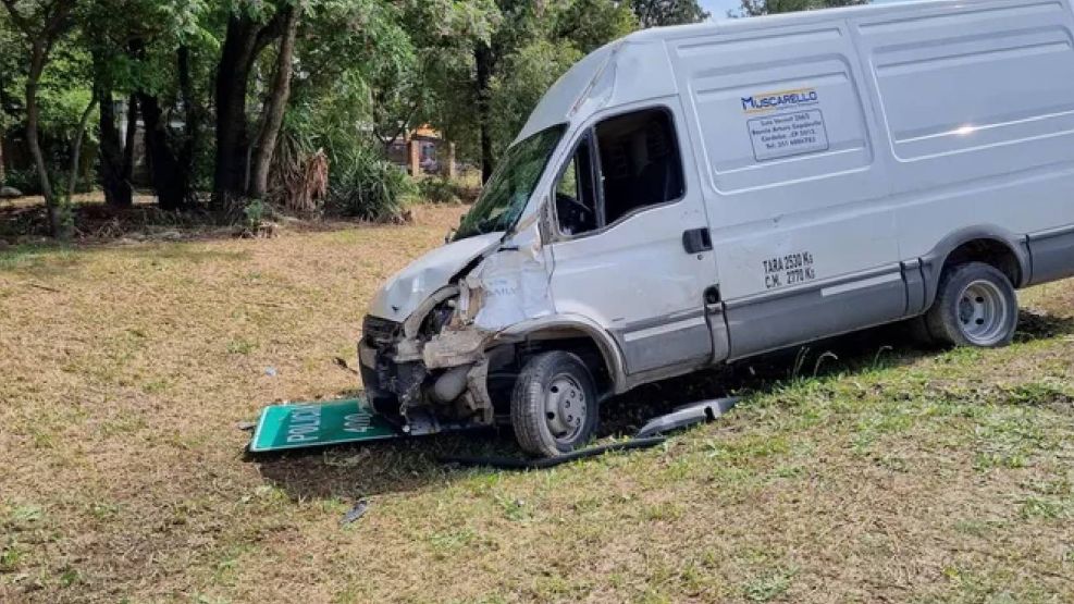 Combi accidente en Córdoba 20241011