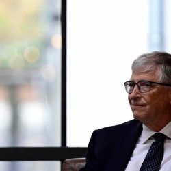 Bill Gates, asiste a la presentación de la ronda de inversiones de la OMS durante la Cumbre Mundial de la Salud. Foto de John MACDOUGALL / AFP | Foto:AFP