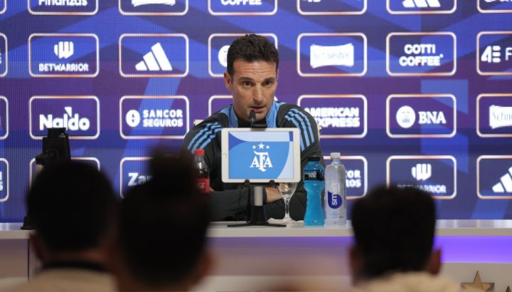 Lionel Scaloni en conferencia de prensa