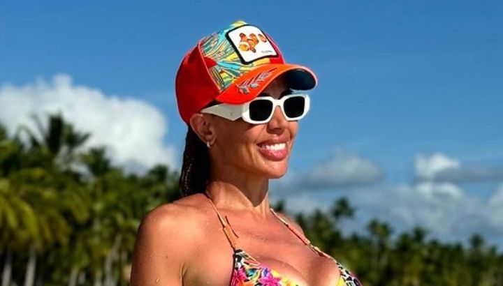 Desde República Dominicana, Virginia Gallardo causó estragos con una microbikini a orillas del mar: las infartantes fotos