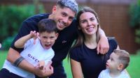 Federico Valverde y Mina Bonino con sus hijos.