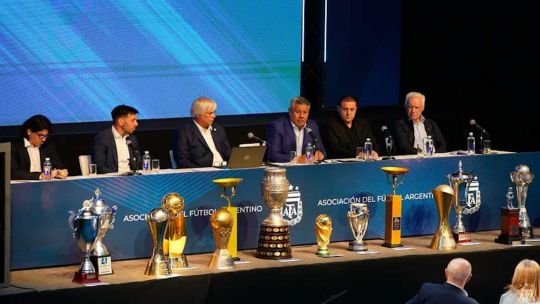 La Asamblea de la AFA oficializó la reelección de Claudio "Chiqui" Tapia como presidente: "Es un día importante en la historia del fútbol"