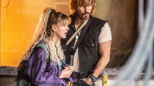 Estado eléctrico: la nueva película retrofuturista de Netflix protagonizada por Millie Bobby Brown y Chris Pratt