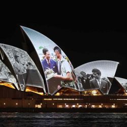 La Ópera de Sídney, se proyectan imágenes del rey Carlos III de Gran Bretaña. Foto de David GRAY / AFP | Foto:AFP