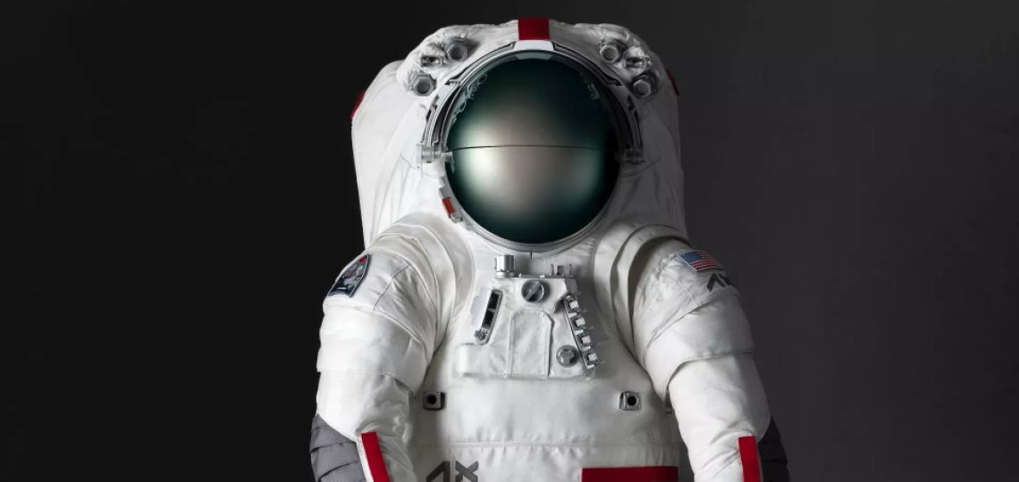 La primera mujer en la Luna llevará un traje diseñado por Prada en colaboración con la NASA y Axiom Space 