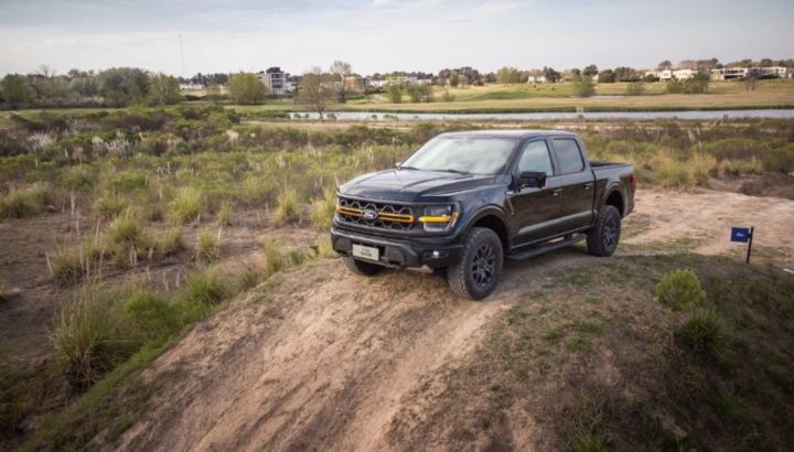 Ford lanzó las F-150 Tremor y Lariat Híbrida en Argentina: precios y detalles