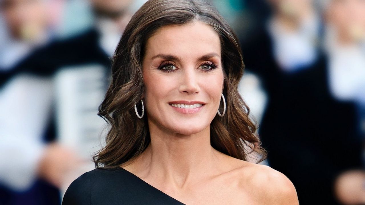 La tensa relación de Letizia con sus suegros, Juan Carlos I y Sofía de Grecia | Caras