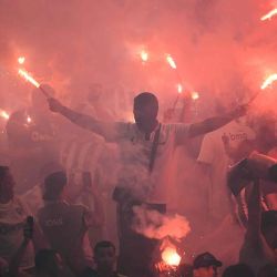 Los fanáticos del Atlético Mineiro animan a su equipo. Semifinal de la Copa Libertadores con River Plate, en Belo Horizonte. Brasil. Foto de GLEDSTON TAVARES / AFP | Foto:AFP
