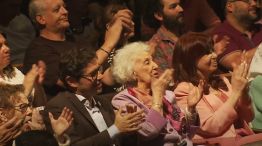 20241023 Axel Kicillof y Cristina Kirchner en el acto aniversario de las Abuelas de Plaza de Mayo