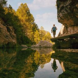 El territorio español de Aragón está poco difundido: alberga una ruta del vino, centros de esquí, turismo rural, castillos y catedrales muy bien conservados.
