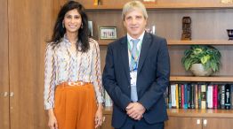 Luis Caputo y Gita Gopinath