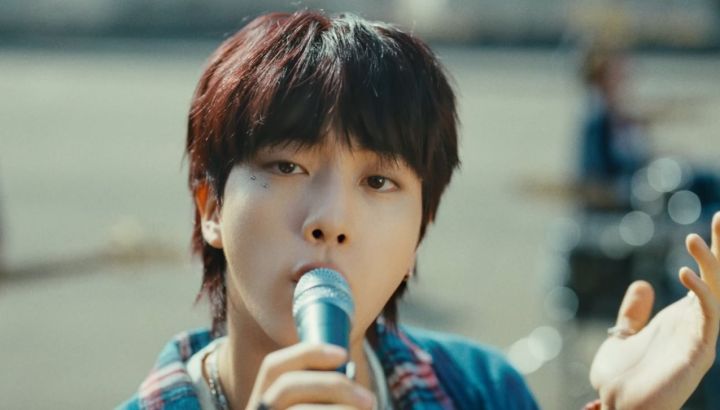 Jin, de BTS, lanzó su encantador single "I'll Be There" junto a su video oficial