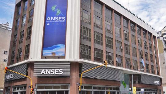 ANSES confirmó un aumento en AUH y SUAF en marzo 2026: nuevos montos y calendario
