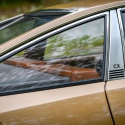 El Citroën CX celebra 50 años de excelencia y progreso automotriz.