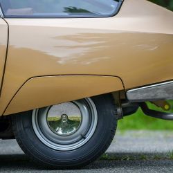 El Citroën CX celebra 50 años de excelencia y progreso automotriz.