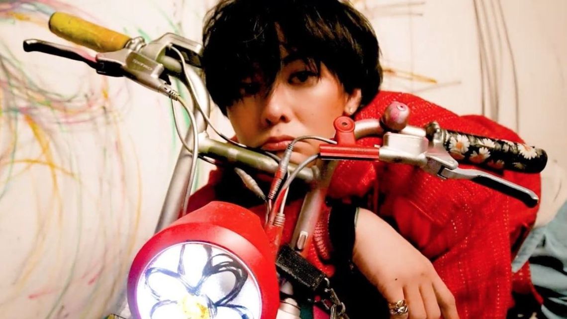 G-Dragon lanzó un adelanto de su single 