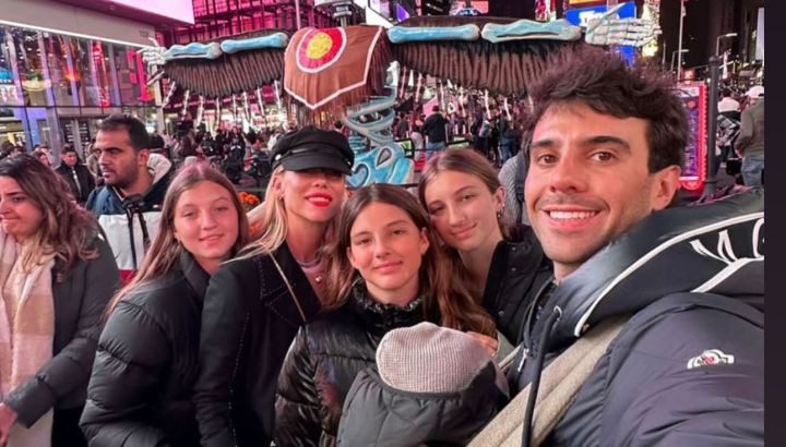 Todas las fotos de las divertidas vacaciones de Nicole Neumann en New York junto a sus hijas y Manu Urcera