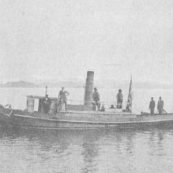 Fotografía del buque Helvecia II en actividad.