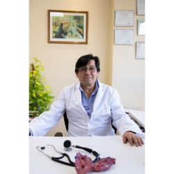 DR. GUSTAVO CALDERÓN, ESPECIALISTA EN MEDICINA PARA LA LONGEVIDAD: “SIEMPRE LE DIGO A MIS PACIENTES QUE A SUIZA SÓLO VAYAN DE VACACIONES” | Foto:CEDOC