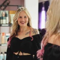 Yesica Carricaburo: Estilista, Colorista y te asesoro en tu cambio de look. ¡Me encanta dejarte hermosa!