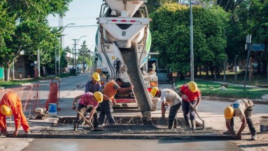 La Municipalidad de Córdoba reparó el socavón en avenida Vélez Sársfield al 4.100