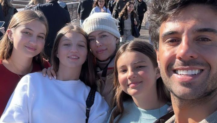 El retrato familiar de Nicole Neumann junto a su familia y la de Manu Urcera