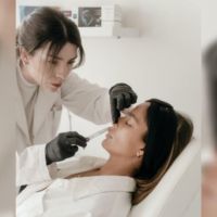 Dra. Cintia Acuña: Pasión y Profesionalismo en Medicina Estética