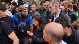 Los Reyes de España visitan la zona del desastre en Valencia