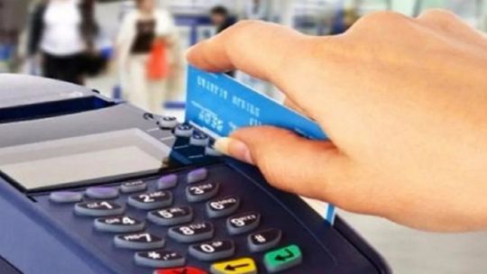 Cada vez más argentinos no llegan a pagar la tarjeta de crédito