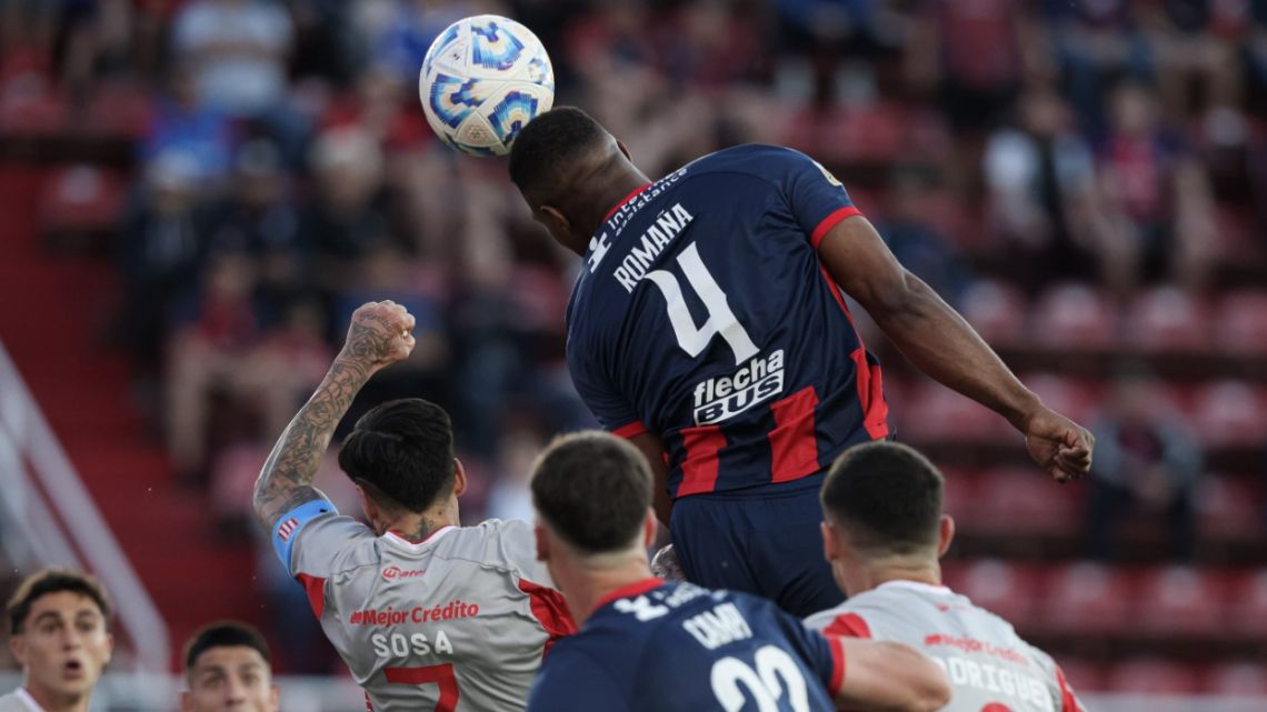 San Lorenzo y Estudiantes de La Plata empataron 1-1 en un picante ...
