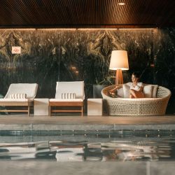  Piscina cubierta, en el piso Wellness del JW Marriott Hotel San Pablo.
