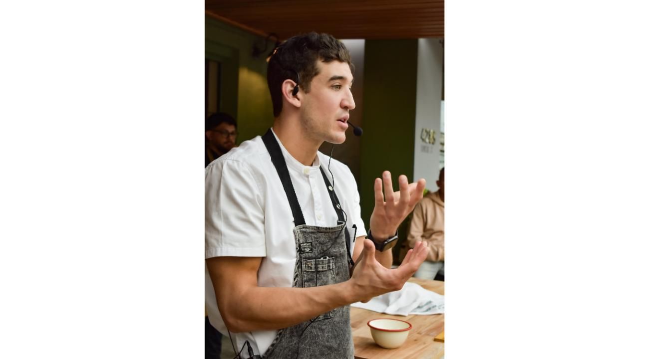 Hogaza abre su cocina y comparte la receta de sus famosos Rolls de Canela en una clase abierta