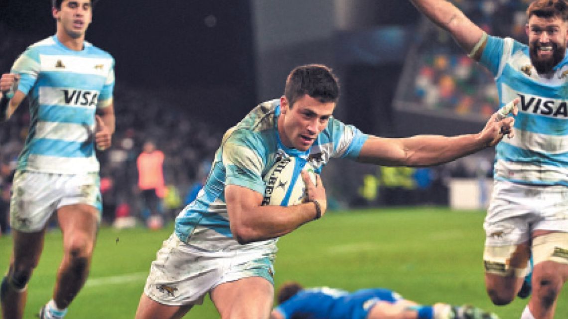 With character and efficiency, Pumas crush Italy